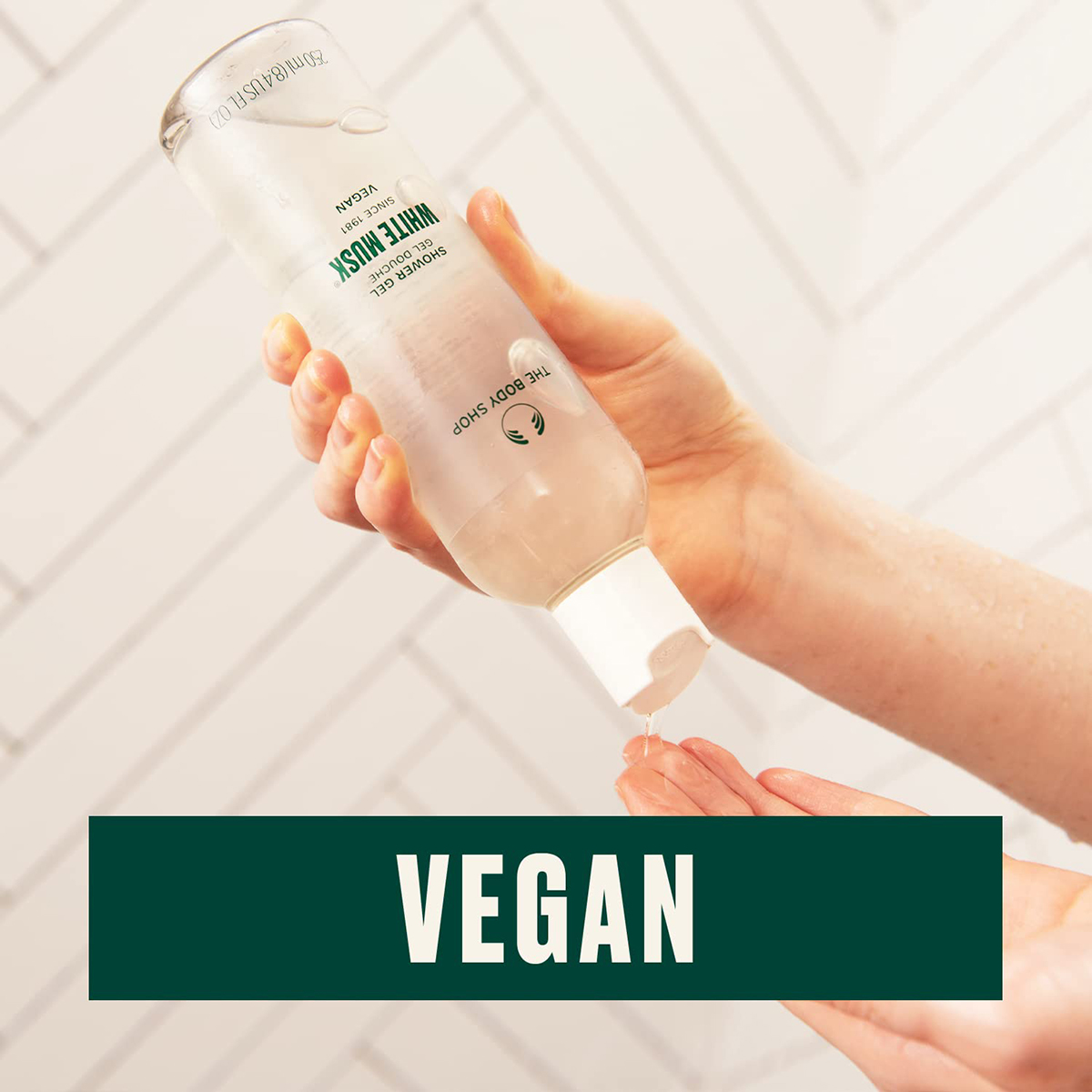 The Body Shop White Musk Shower Gel 250 ml | Cleanses & Refreshes Skin | For All Skin Type, Pack of 1 The Body Shop White Musk Shower Gel 250 ml | Cleanses & Refreshes Skin | For All Skin Type, Pack of 1