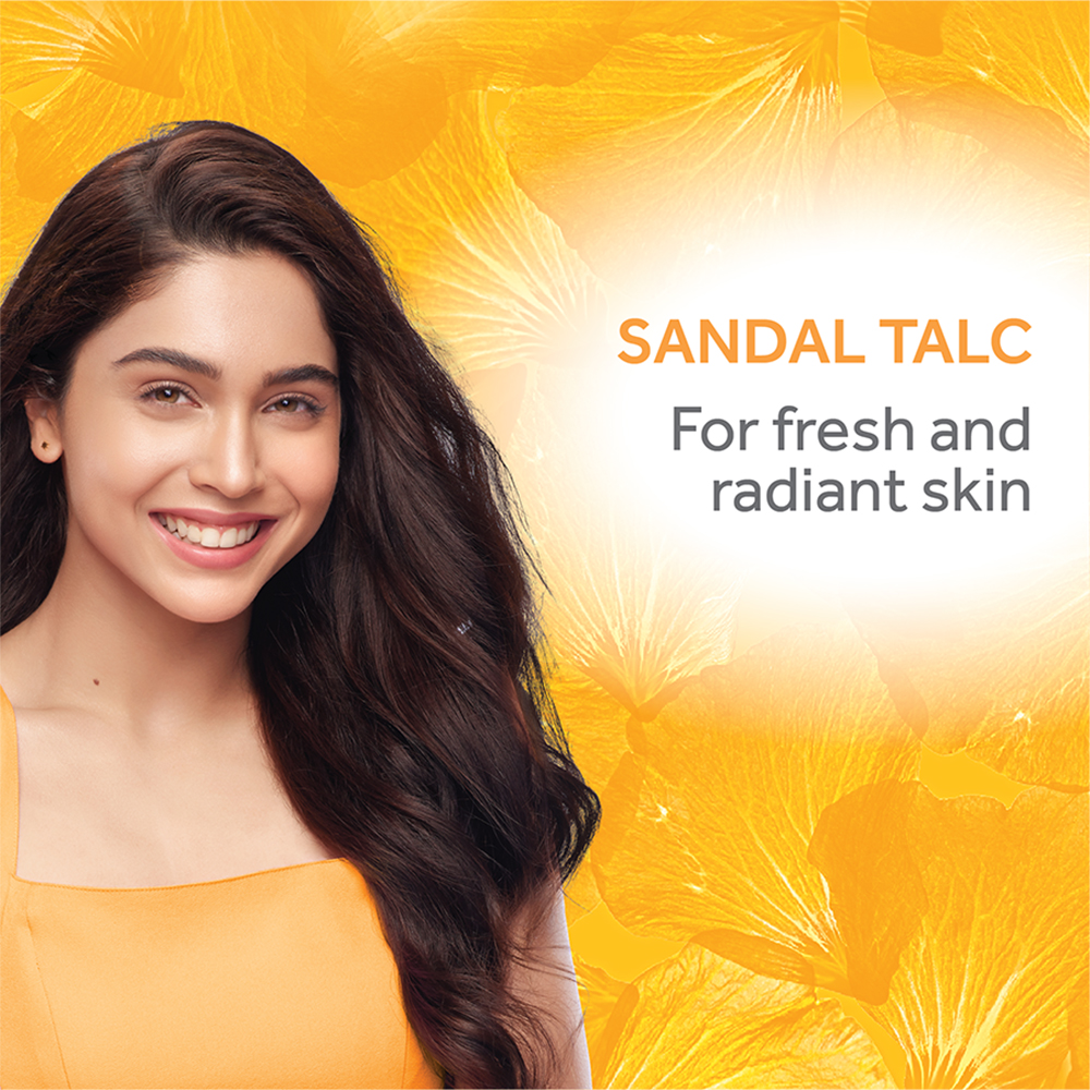 Pond's Sandal Radiance Talc Powder 100 gm | Goodness Of Sandalwood | With Natural Sunscreen | Fight Body Odour | For Fresh & Radiant Skin | Ideal For Both men & Women, Pack of 1 Pond's Sandal Radiance Talc Powder 100 gm | Goodness Of Sandalwood | With Natural Sunscreen | Fight Body Odour | For Fresh & Radiant Skin | Ideal For Both men & Women, Pack of 1